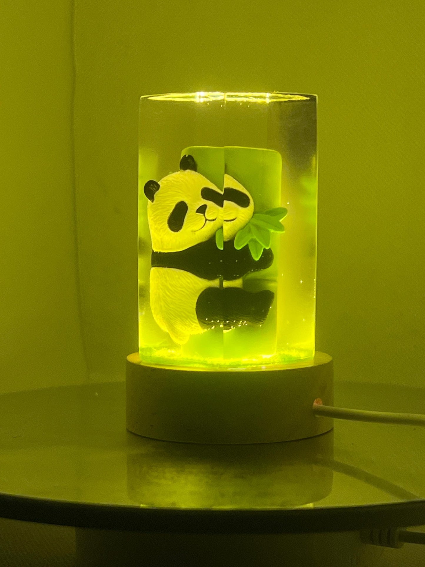 Lampe en résine époxy cristal - Panda