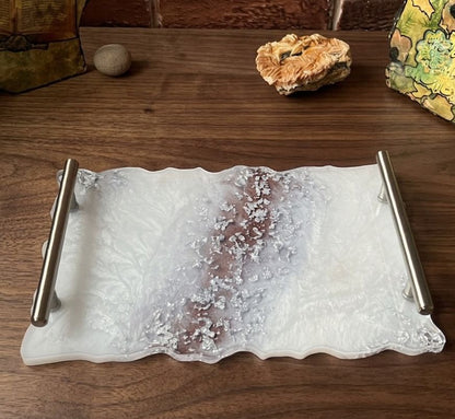 Plateau de luxe en résine époxy effet marbre blanc & argentée