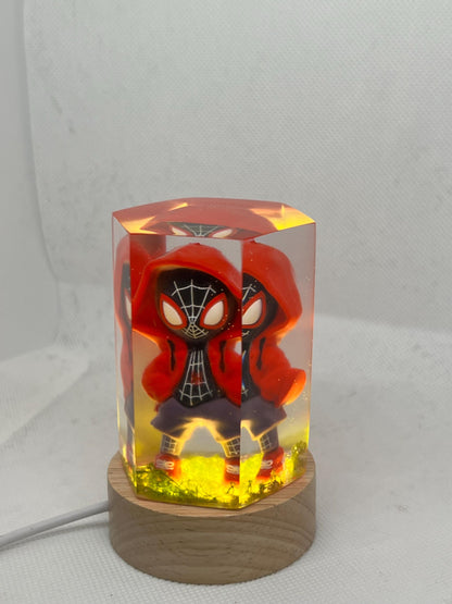 Lampe en résine époxy cristal - Spider-man